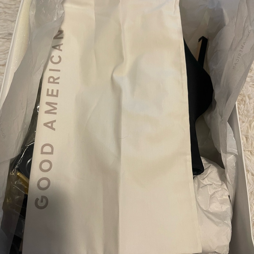 Good American neoprene black boots - Picture 5 of 8